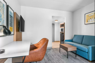 One King Bed, One Bedroom Suite