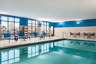Hampton Inn & Suites York South Indoor Pool