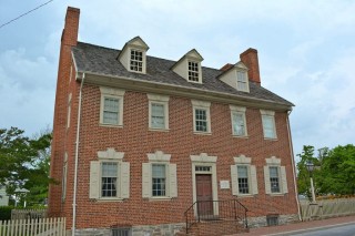 Neas House - Front