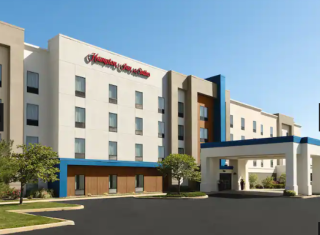 Hampton Inn & Suites York South
