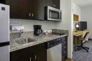 Standard Kitchenette